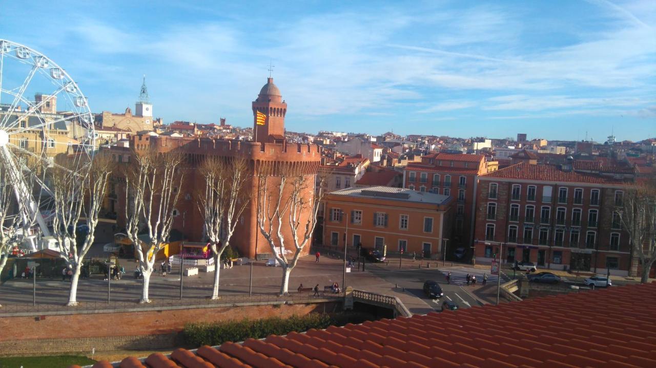 Roulotte En Bois Sud France Guest House Le Soler Luaran gambar